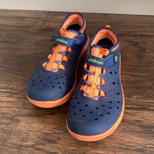 Stride Rite Phibian washable water shoes Boys Size 4